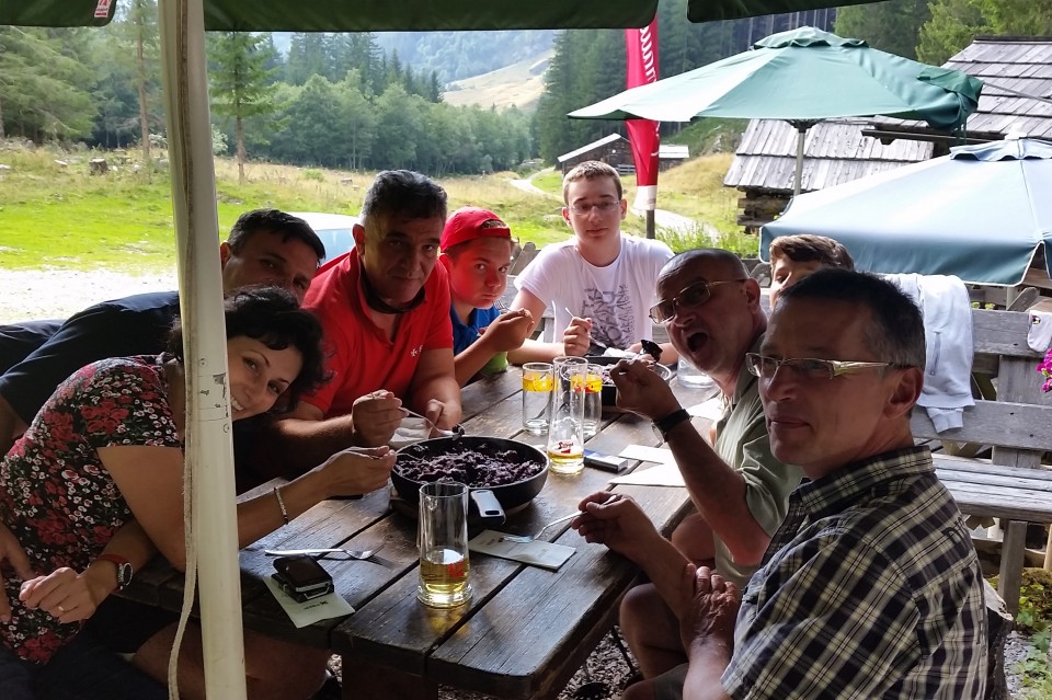 mhh schwarzbeerschmarrn mhh schwarzbeerschmarrn